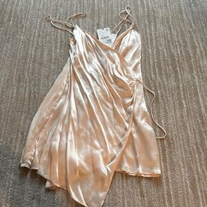 Silky tie dress NWT Zara